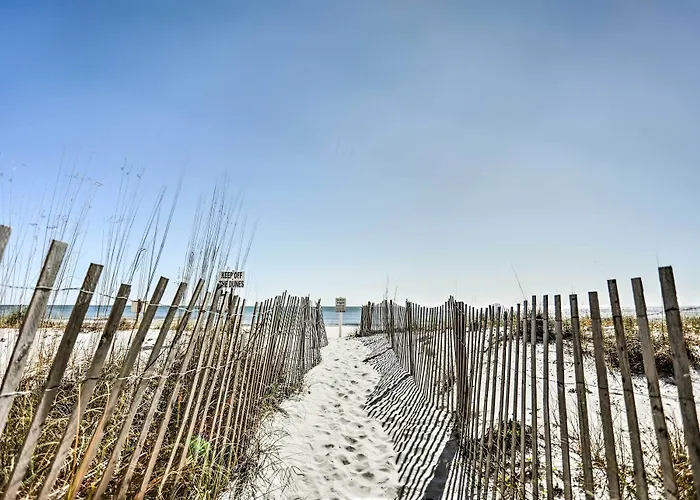 Vibrant Getaway W/ Pool & Access Gulf Shores